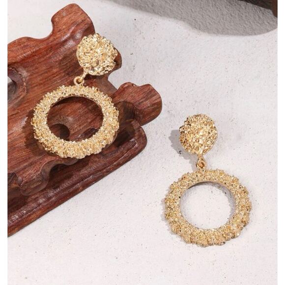 Rose Gold Textured Circle Drop Earrings - Picture 1 of 2